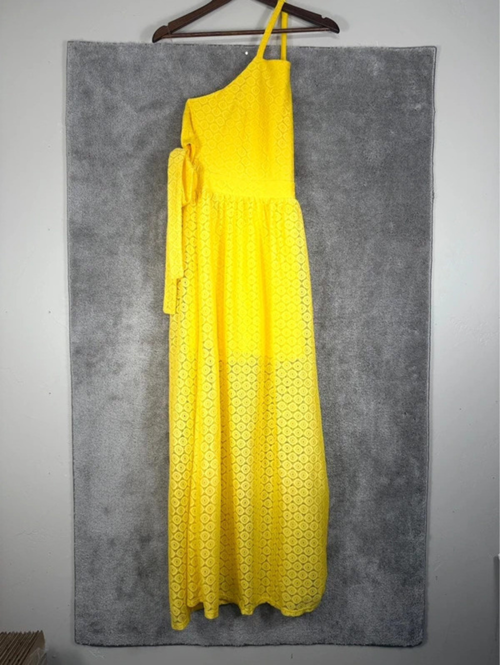 The Edit by Seventeen Juniors Crocheted Maxi Dress Yellow Size 0